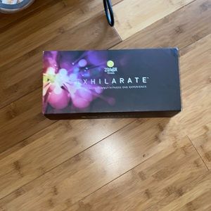 Complete Zumba program with CD’S step by step.